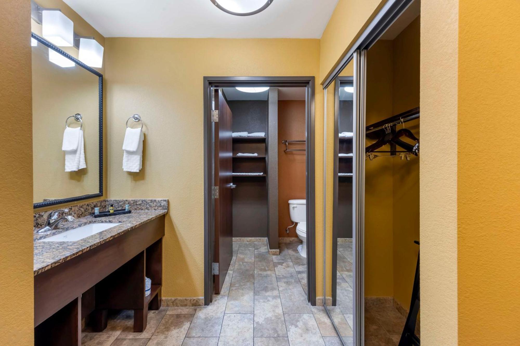 Best Western Plus Tupelo Inn & Suites Luaran gambar