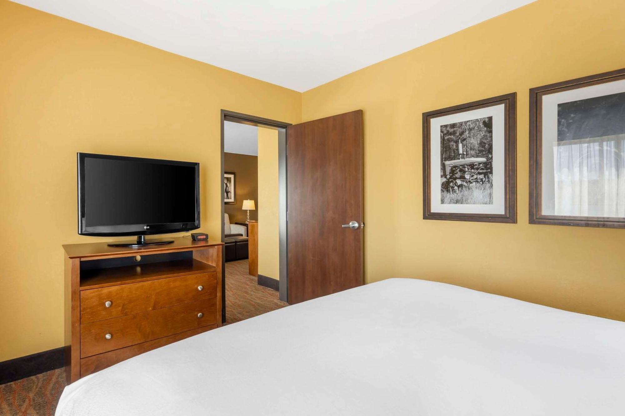 Best Western Plus Tupelo Inn & Suites Luaran gambar
